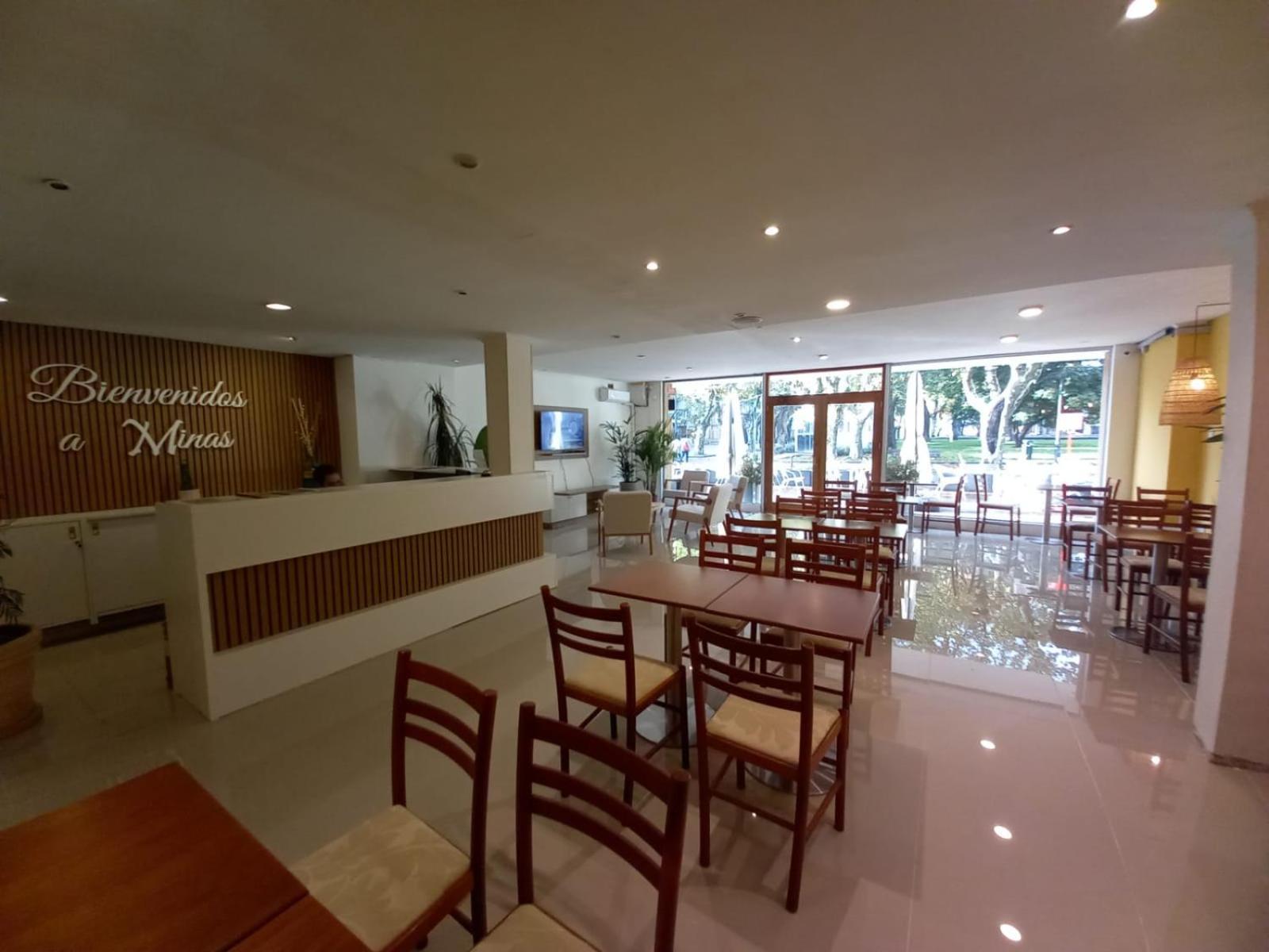 Nuevo Hotel Plaza ميناس المظهر الخارجي الصورة