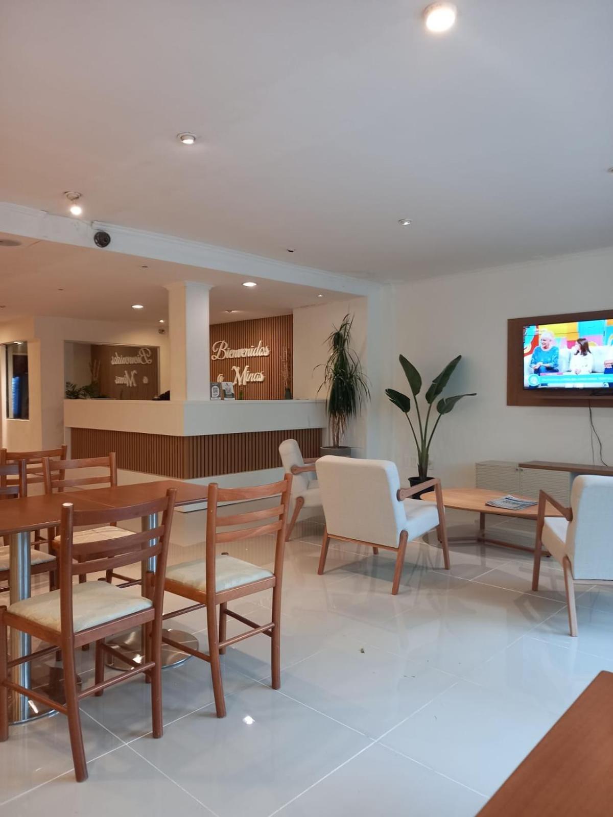 Nuevo Hotel Plaza ميناس المظهر الخارجي الصورة