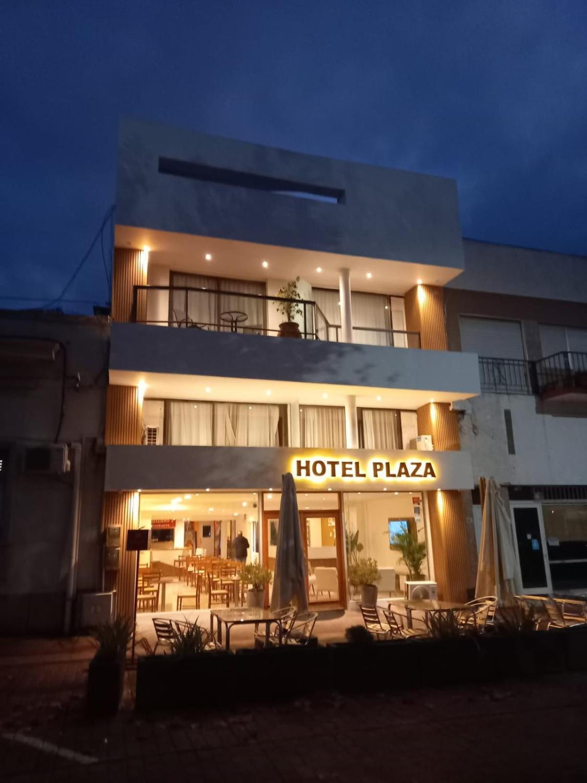 Nuevo Hotel Plaza ميناس المظهر الخارجي الصورة