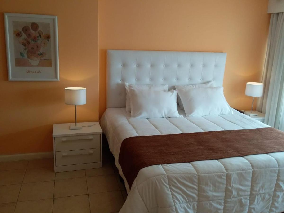 Nuevo Hotel Plaza ميناس المظهر الخارجي الصورة